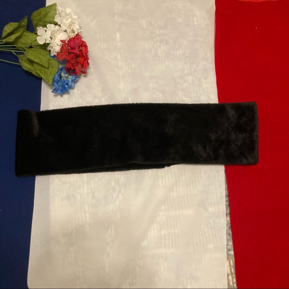 Olivia Fallon black fur infinity scarf - Picture 2 of 4